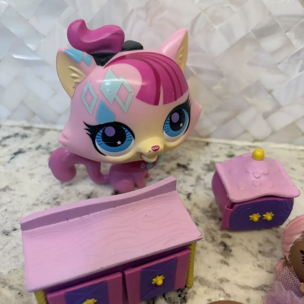 Littlest Pet Shop Lot Shopkins‎ Hatchimals Mini Blume Girl Toy Figures Lot Of 40